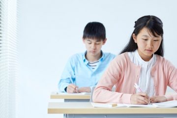asian student HSK exam