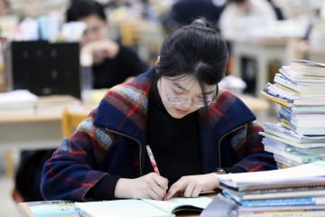 Mengerjakan Skripsi di China