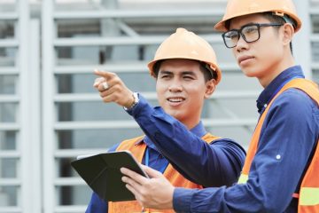 Memberi Instruksi kepada Tim